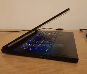 New Laptop MSI GS66 Stealth 10SGS 16GB Intel Core I7 SSD 1T