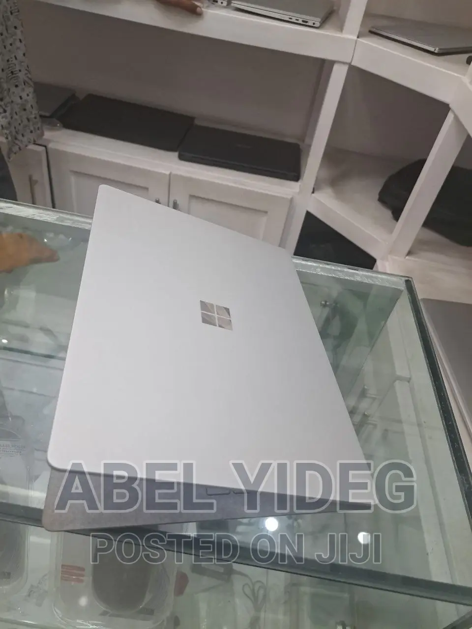 New Laptop Microsoft Surface Laptop 2 8GB Intel Core I5 SSD 256GB