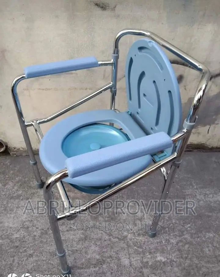 Toielet Chair/Commodechair/Foldable Wiithout Wheels Chair