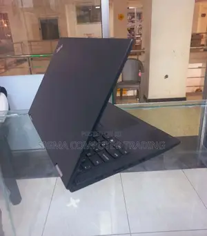 Photo - New Laptop Lenovo ThinkPad Yoga 8GB Intel Core I5 SSD 512GB