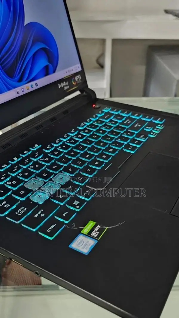 New Laptop Asus ROG Strix G15 16GB Intel Core I7 SSD 1T