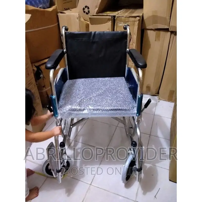 Medical Wheelchair/Commode Wheelchair/Foldable Wheelchair