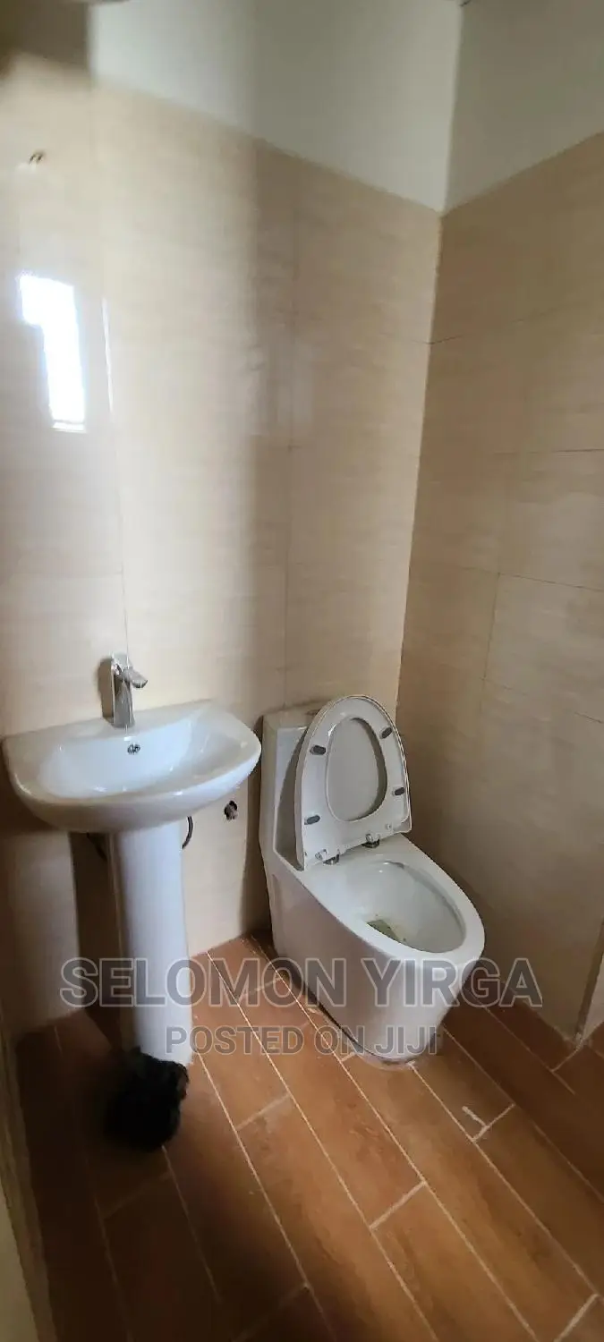 2bdrm Apartment in አድስ አበባ, Bole for sale