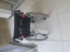 Comfortable Wheelchair/Used Wheelchair/Foldable Wheelchair