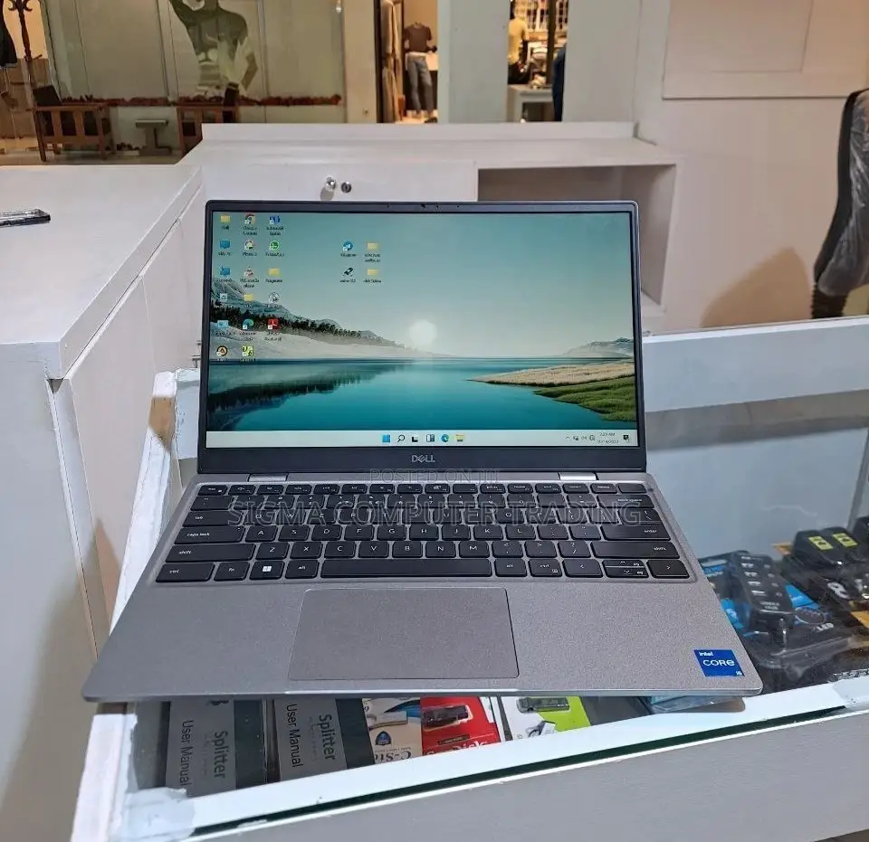 New Laptop Dell Latitude 13 7350 8GB Intel Core I5 SSD 256GB