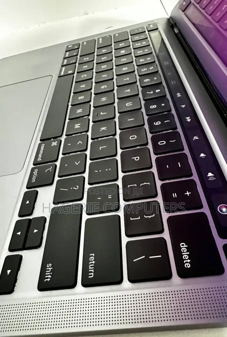 New Laptop Apple MacBook Pro 2020 M1 16GB Apple M1 SSD 512GB