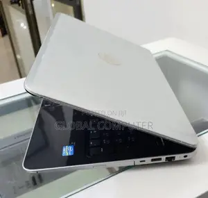 Photo - New Laptop HP Pavilion 13 4GB Intel Core I5 HDD 500GB
