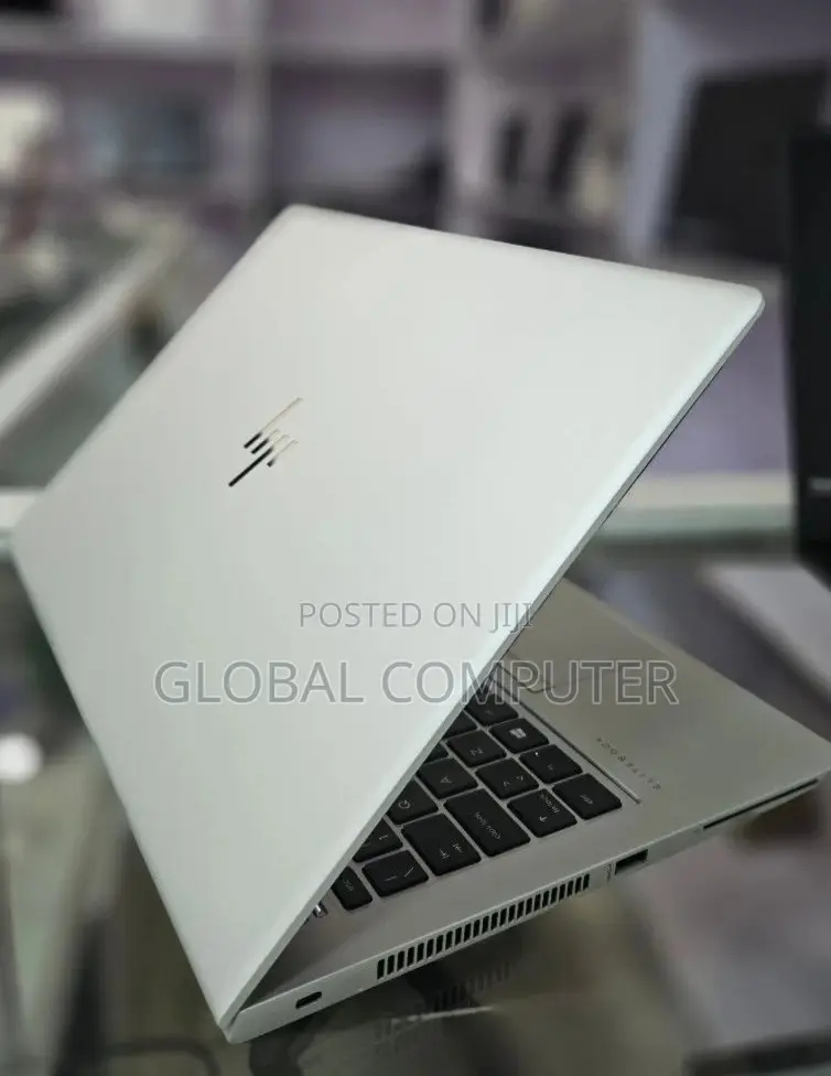 New Laptop HP 430 G5 16GB Intel Core I5 SSD 512GB