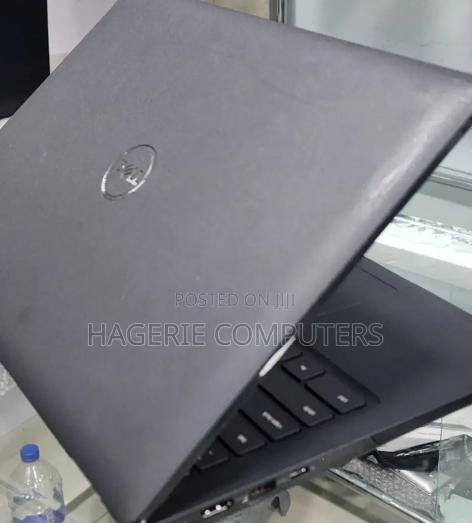 New Laptop Dell 8GB Intel Core I5 SSD 512GB