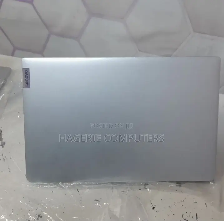 New Laptop Lenovo IdeaPad Z710 12GB AMD Ryzen 7 SSD 512GB