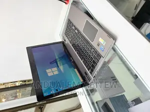 New Laptop Toshiba Satellite C55 4GB Intel Core I5 SSHD (Hybrid) 320GB
