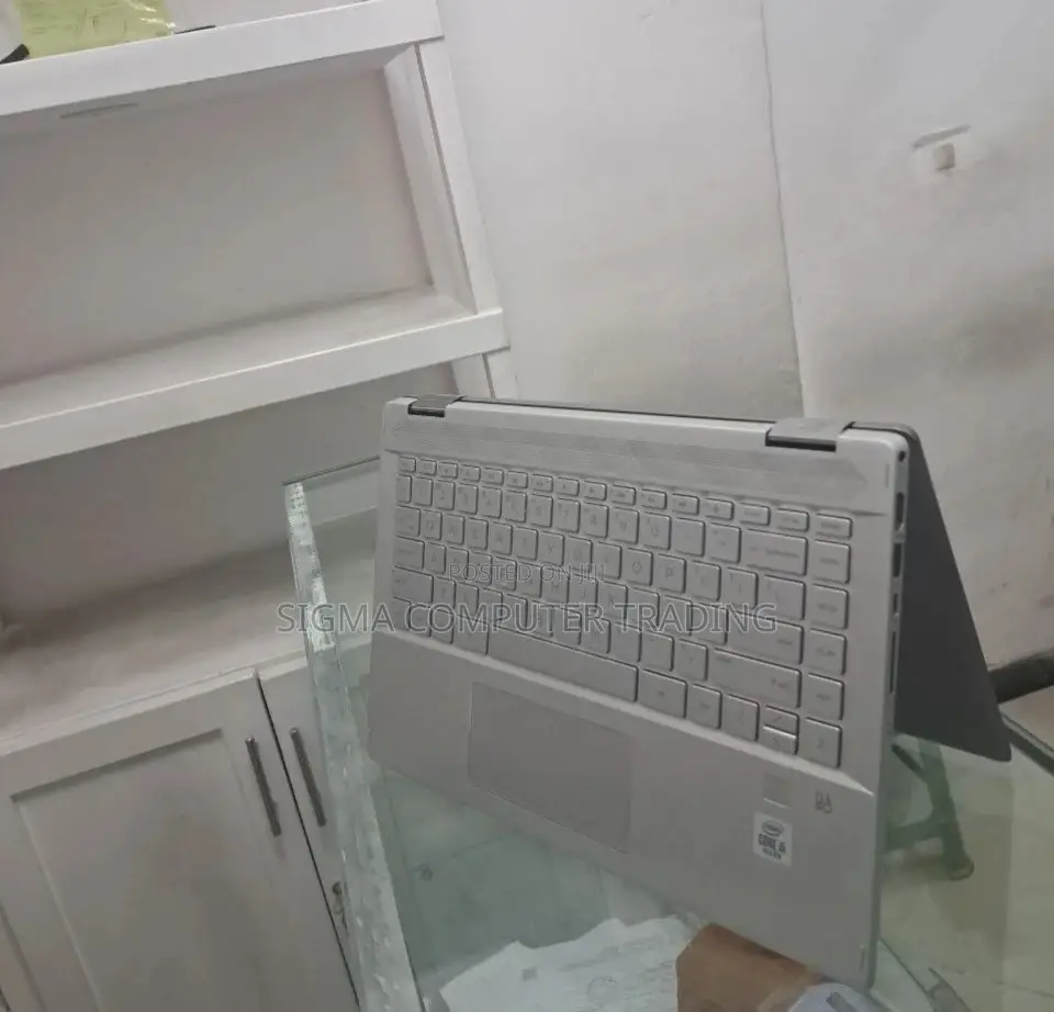 New Laptop HP Envy X360 8GB Intel Core I5 SSD 512GB