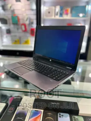 Laptop HP ZBook X2 G4 16GB Intel Core I7 HDD+SSD 500GB