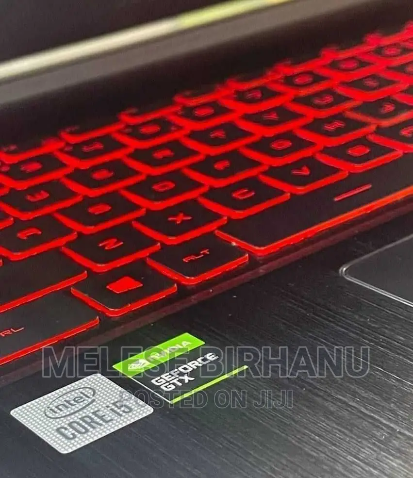 New Laptop MSI GF63 8GB Intel Core I5 SSD 512GB