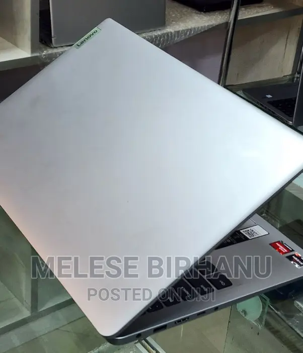 New Laptop Lenovo 16GB AMD Ryzen 7 SSD 512GB