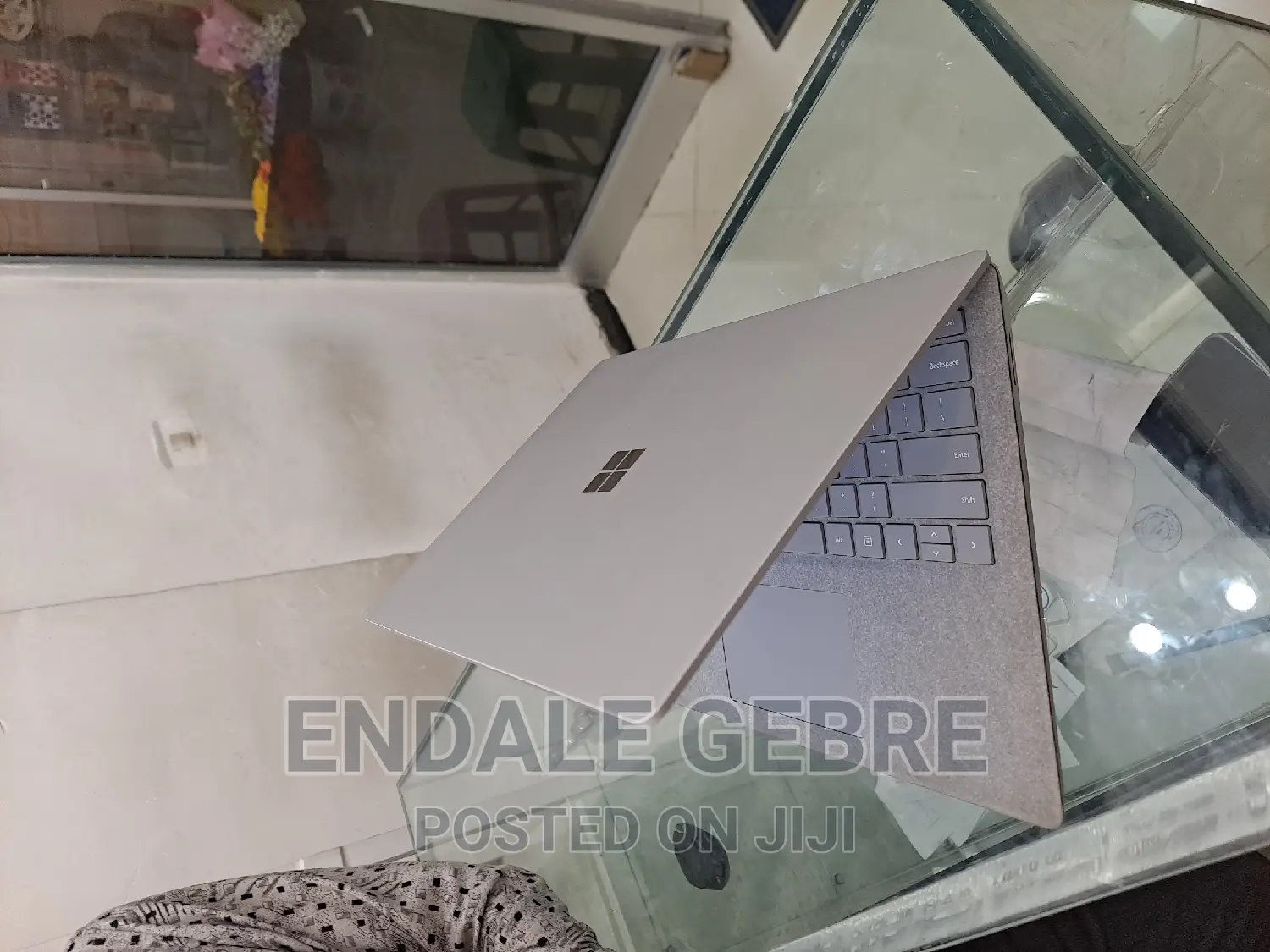 New Laptop Microsoft Surface 8GB Intel Core I3 SSD 512GB