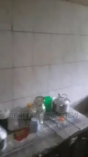 2bdrm Condo in ሰሚት ኮንዶሚኒየም, Bole for sale