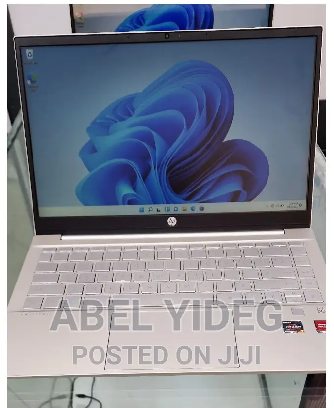 New Laptop HP Pavilion 14 8GB AMD Ryzen 5 SSD 512GB