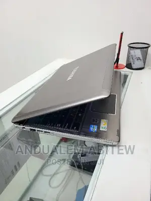 New Laptop Toshiba Satellite C55 4GB Intel Core I5 SSHD (Hybrid) 320GB