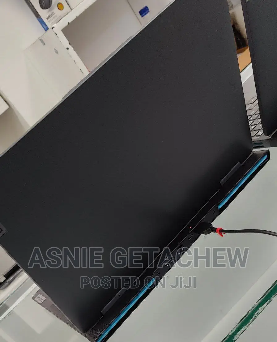 New Laptop Lenovo Chromebook S330 4GB Intel Core I7 HDD 512GB