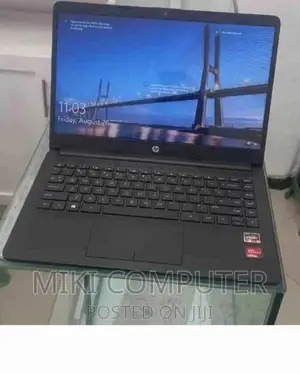 New Laptop HP Stream Notebook 8GB AMD Ryzen 3 HDD 1T