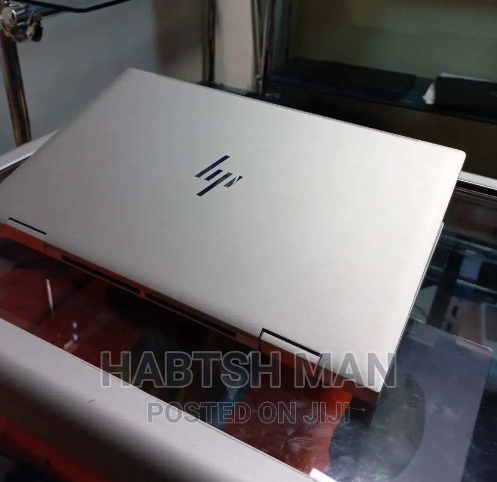 New Laptop HP Envy X360 8GB Intel Core I7 SSD 512GB