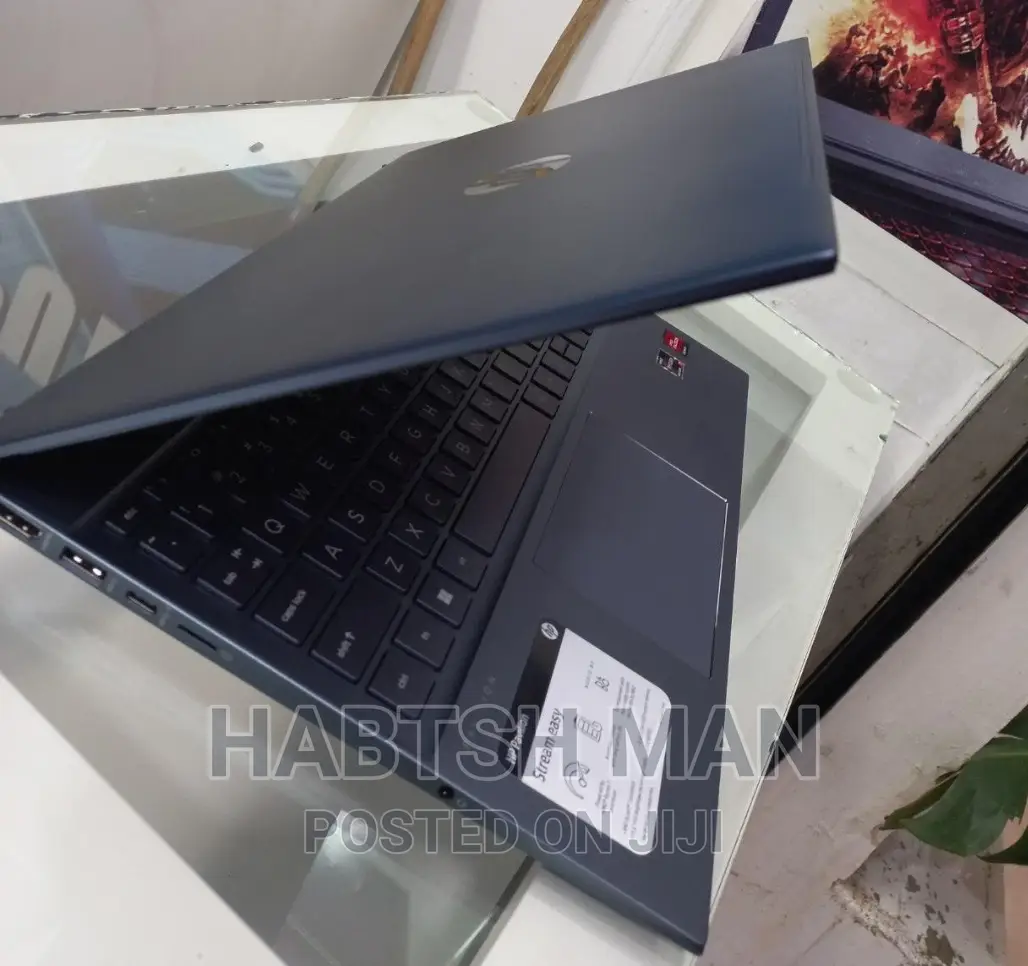 New Laptop HP Pavilion 15 8GB AMD Ryzen 7 SSD 512GB