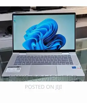 New Laptop HP Envy X360 8GB Intel Core i5 SSD 1T