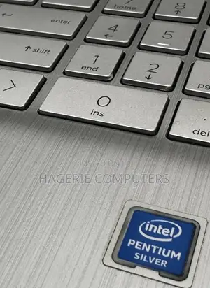 New Laptop HP 15-Da2933nia 4GB Intel Pentium HDD 500GB
