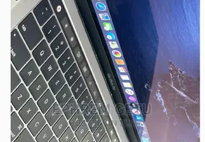 New Laptop Apple MacBook Pro 2019 8GB Apple M1 SSD 256GB