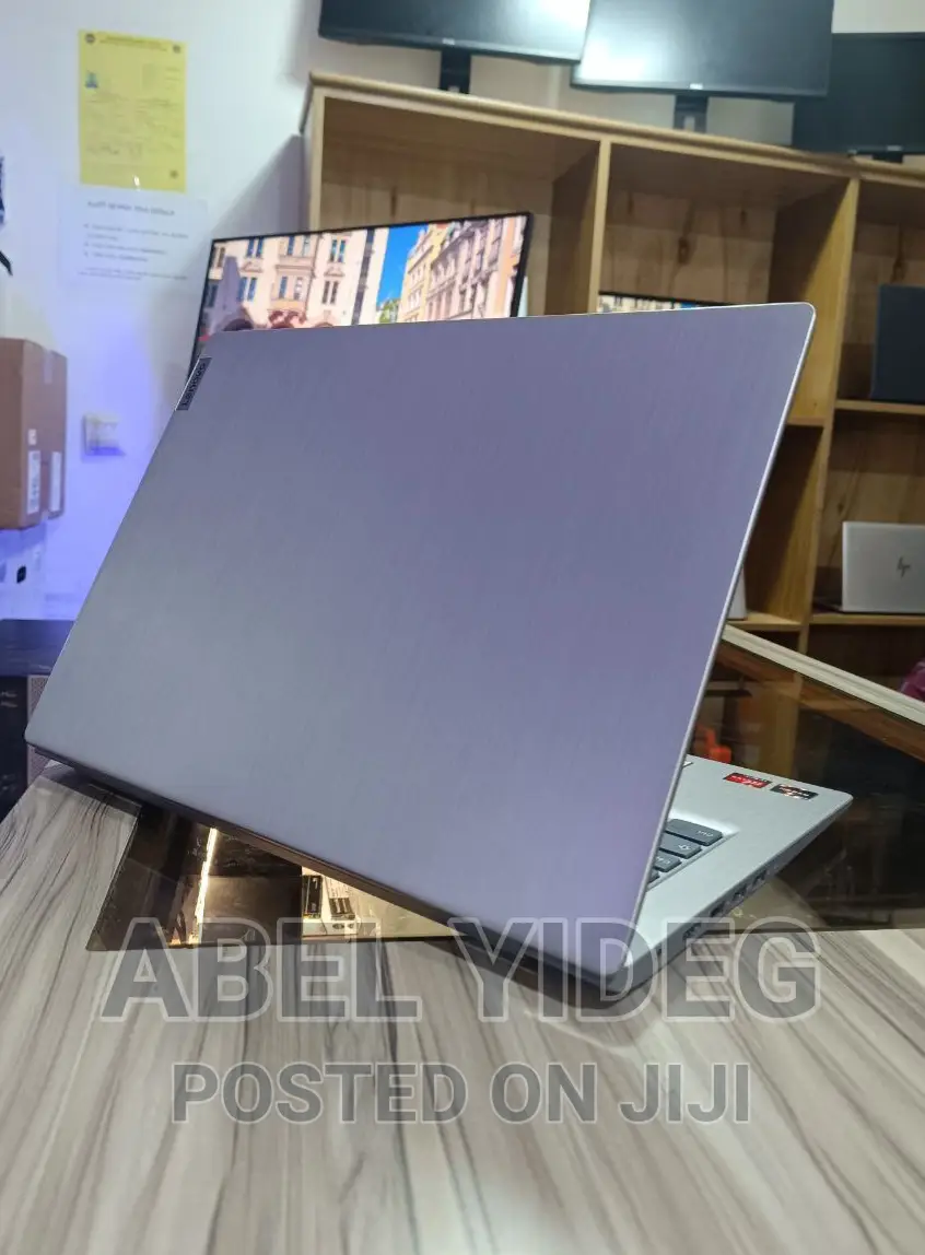 New Laptop Lenovo Ideapad 3 8GB AMD Ryzen 3 SSD 512GB