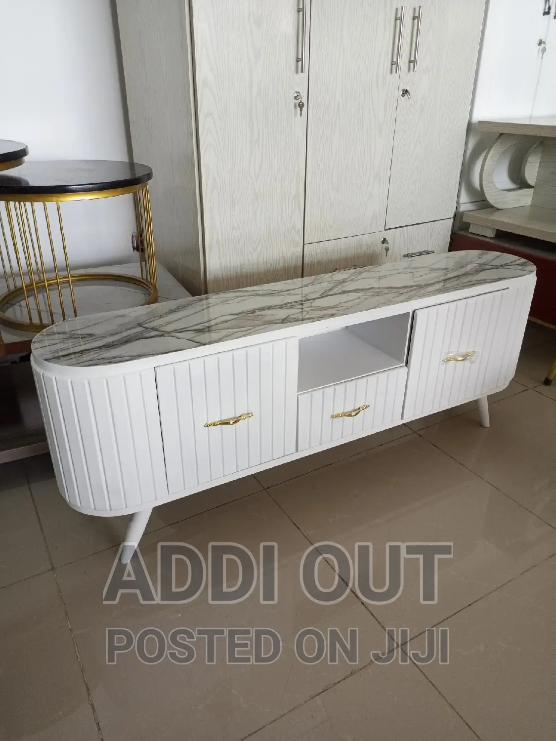 Tv Stand /ቲቪ ማስቀመጫ