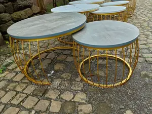 የሶፋ ጠረጴዛዎች