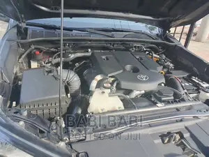 New Toyota Hilux 2022 Gray