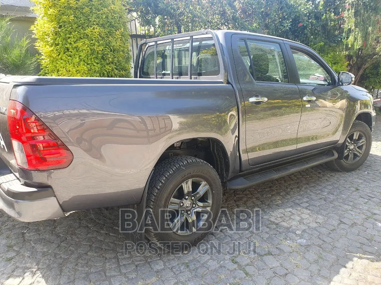 New Toyota Hilux 2022 Gray