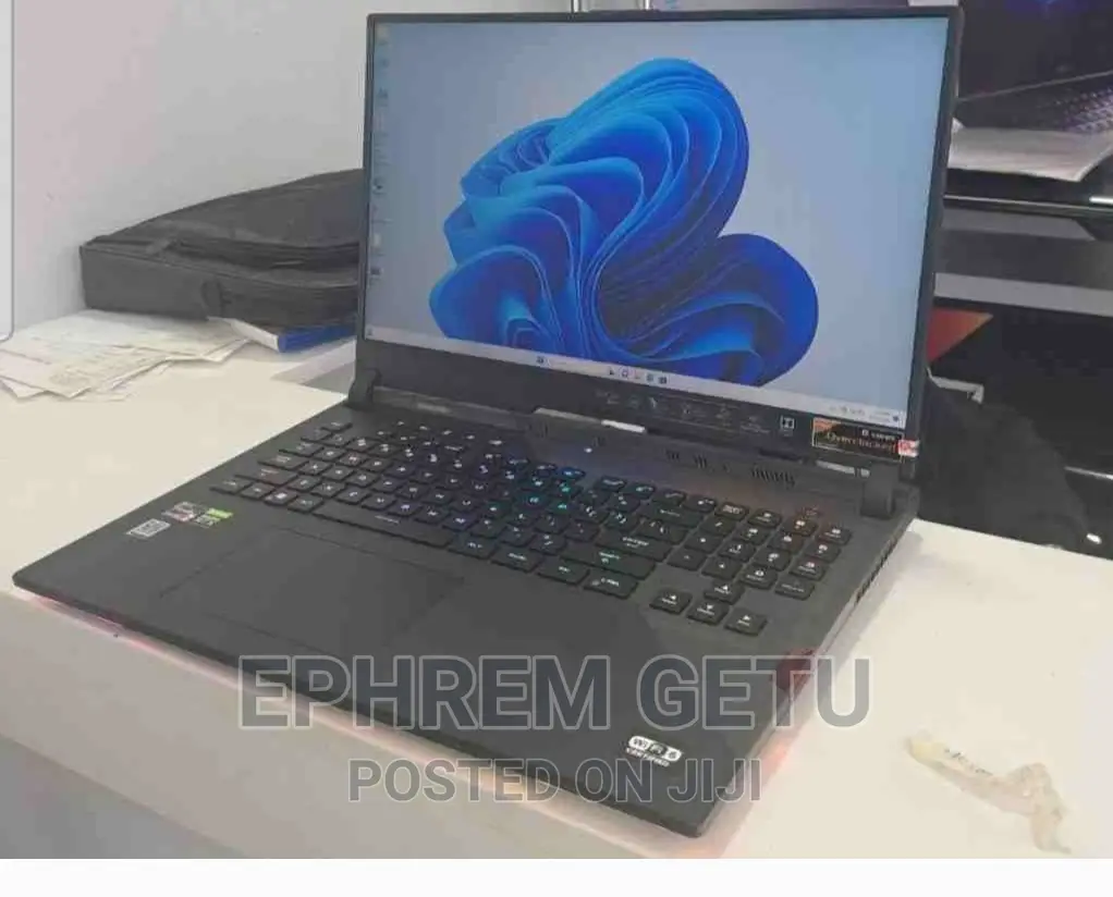 New Laptop Asus ROG Strix G17 32GB AMD Ryzen 9 SSD 1T