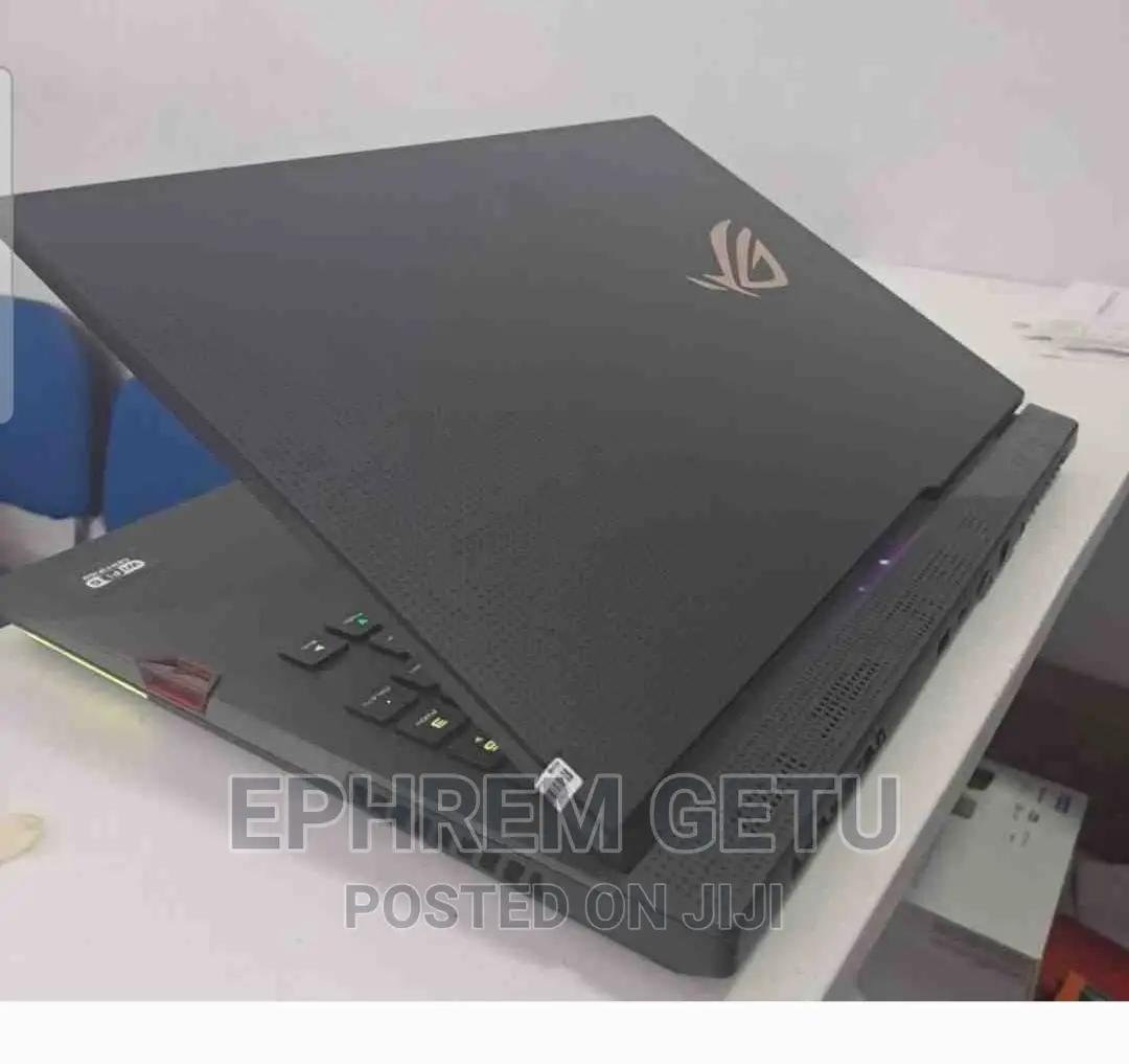 New Laptop Asus ROG Strix G17 32GB AMD Ryzen 9 SSD 1T