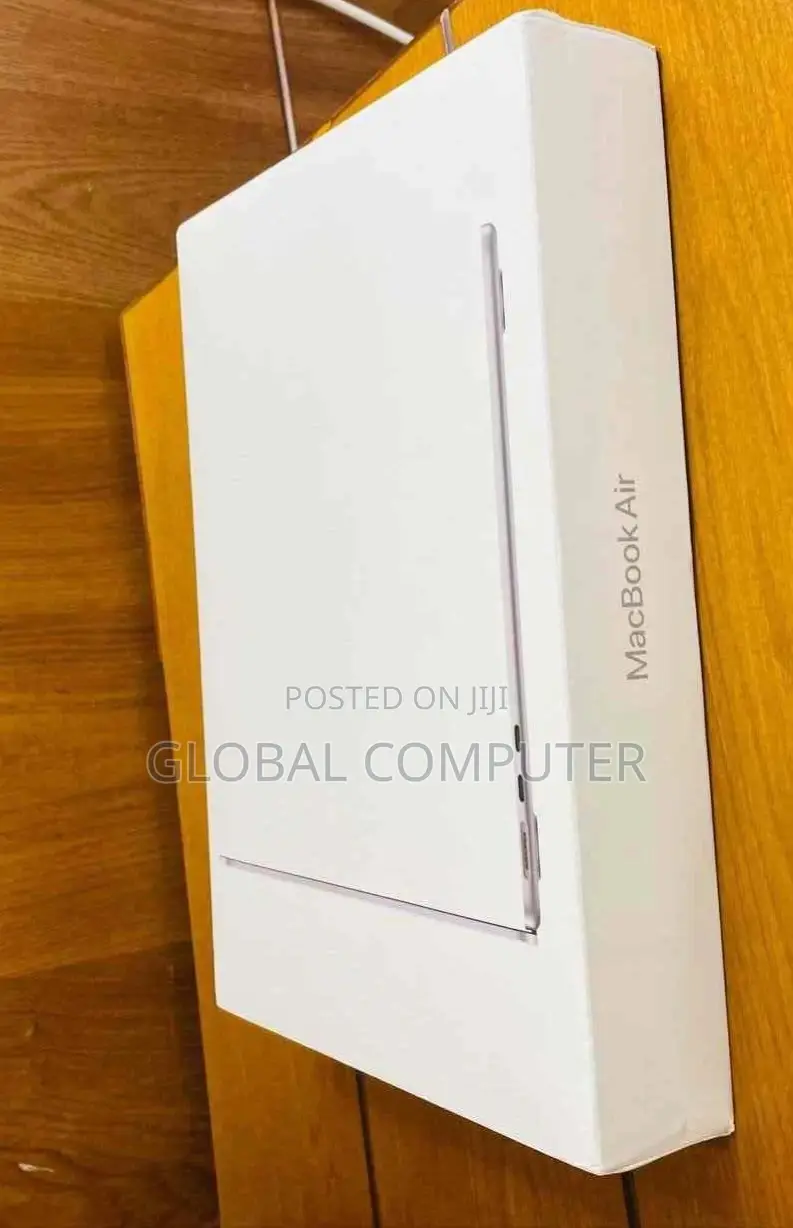 New Laptop Apple MacBook Air 2022 M2 8GB Apple M2 SSD 256GB