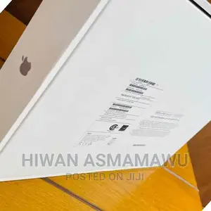 New Laptop Apple MacBook Air 2020 M1 8GB Apple M2 SSD 256GB