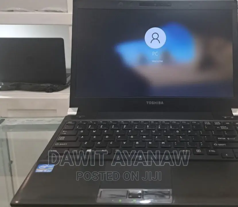 New Laptop Toshiba 4GB Intel Core I7 HDD 500GB