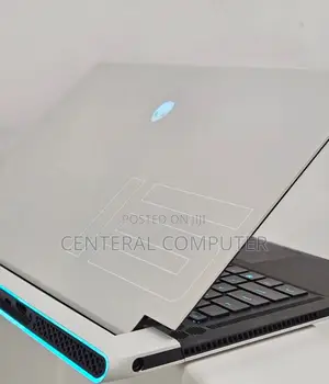 New Laptop Alienware Area-51m 32GB Intel Core I7 SSD 1T