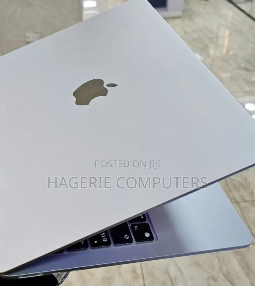 New Laptop Apple MacBook Air 2022 M2 8GB Apple M2 SSD 256GB