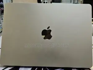 New Laptop Apple MacBook Air 2022 M2 8GB Apple M2 SSD 256GB