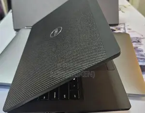 Photo - New Laptop Dell Latitude 7300 8GB Intel Core i5 SSD 256GB