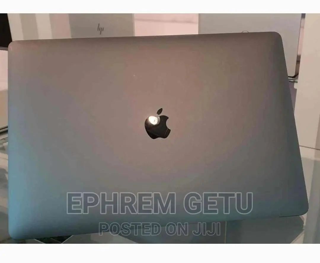 New Laptop Apple MacBook Pro 2018 16GB Intel Core i7 SSD 512GB