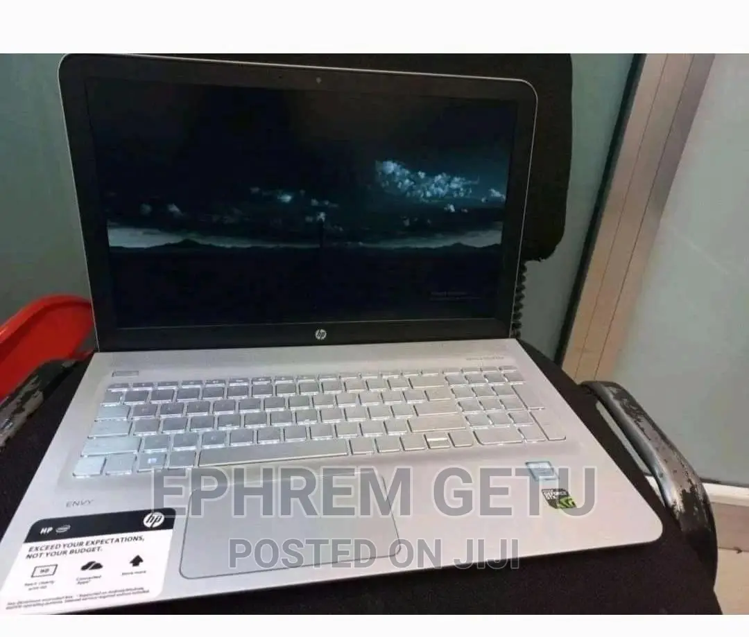 New Laptop HP Envy 15 8GB Intel Core i5 HDD+SSD 1T