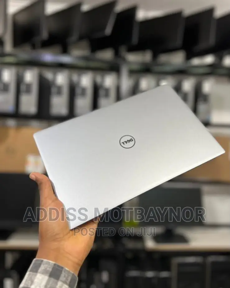 New Laptop Dell XPS 15 16GB Intel Core I5 SSD 512GB