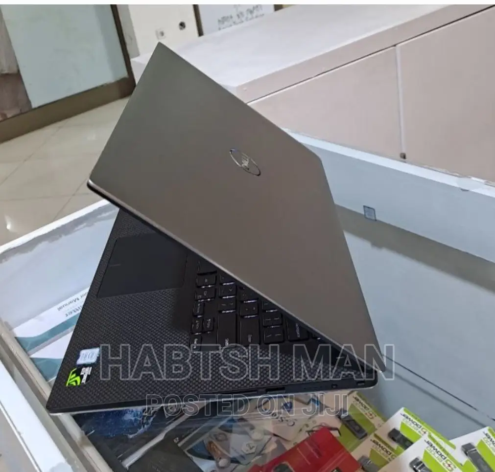 New Laptop Dell Precision 5570 16GB Intel Core I7 SSD 512GB