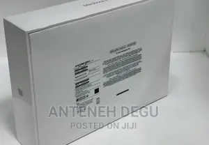 New Laptop Apple MacBook Pro 2022 M2 8GB Apple M2 SSD 512GB