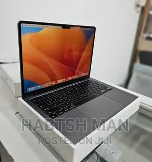 Photo - New Laptop Apple MacBook Air 2022 M2 8GB Apple M2 SSD 256GB